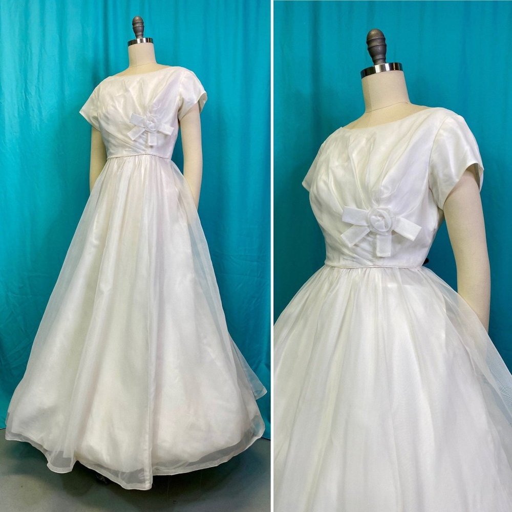 Vintage 1950s 1960s White Chiffon Gown - Large